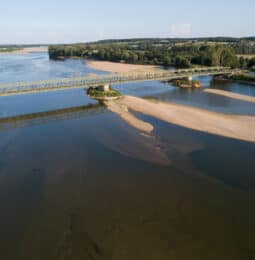 La Loire en illustration de la sècheresse